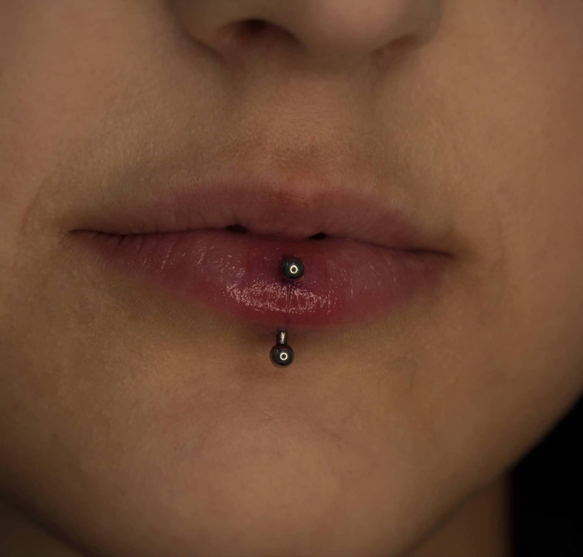 Иллюстрация вертикального лабрета